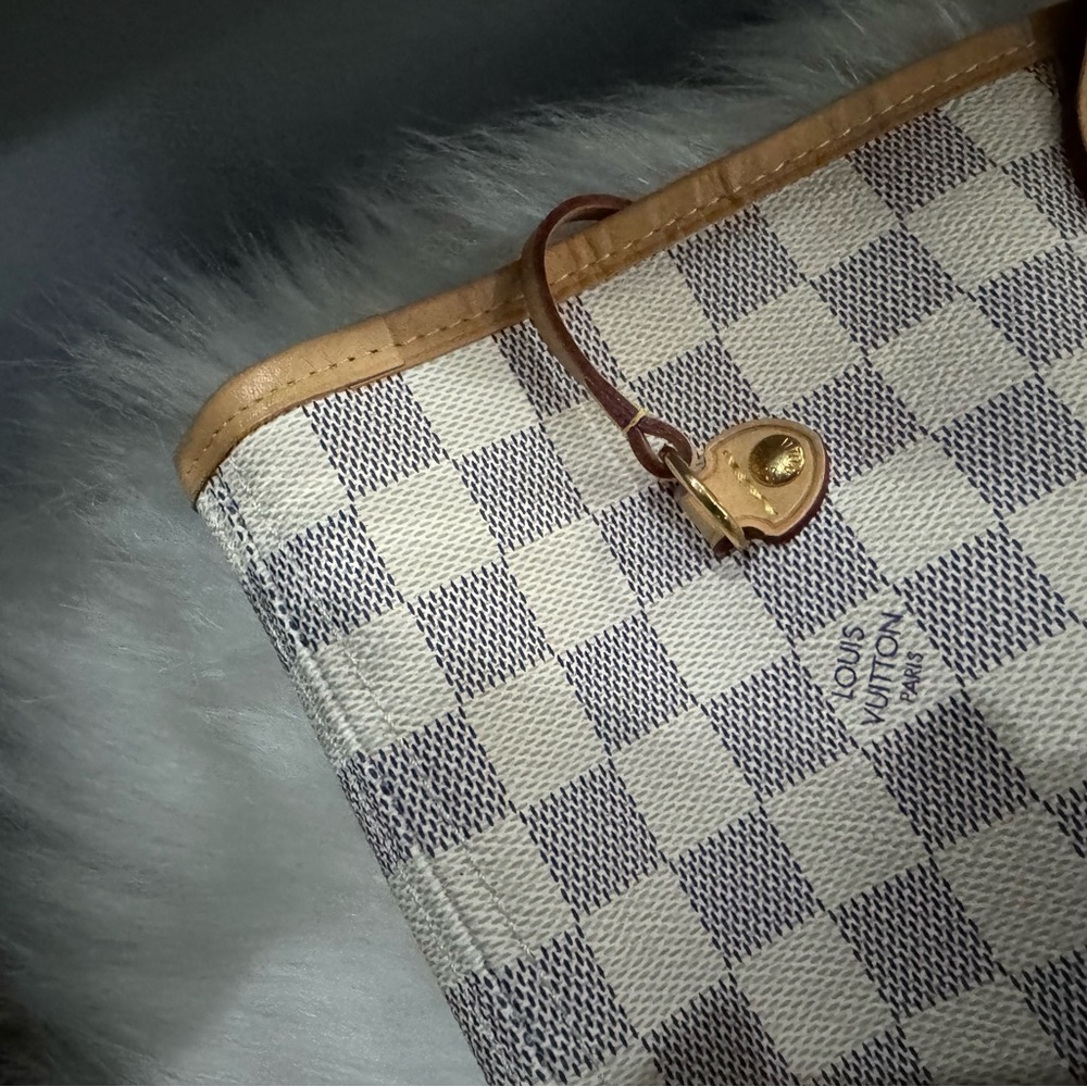 Louis Vuitton Neverfull MM Damier Azur Beige interior - Picture 11 of 14